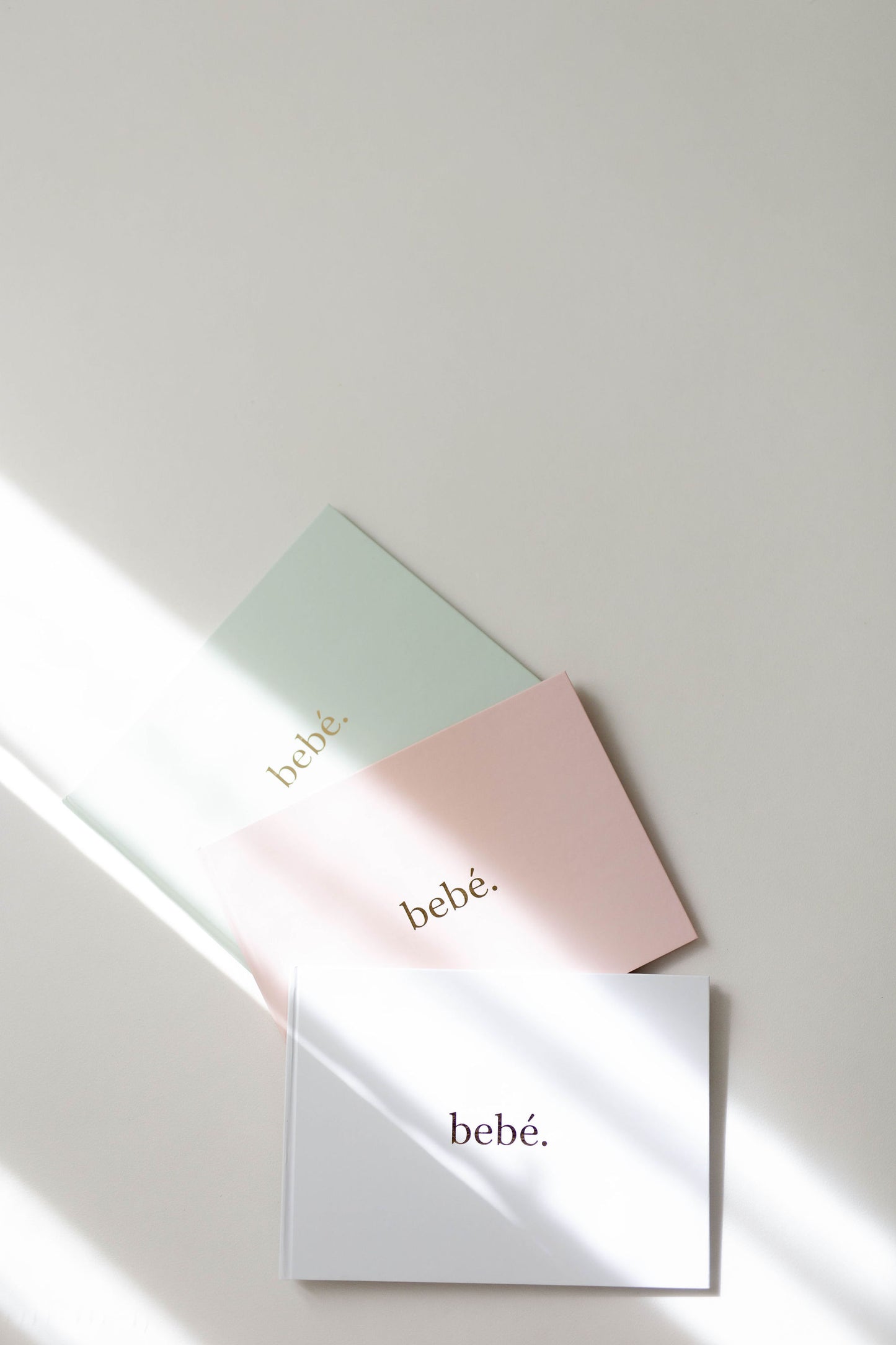 Dojenčkov album Beli