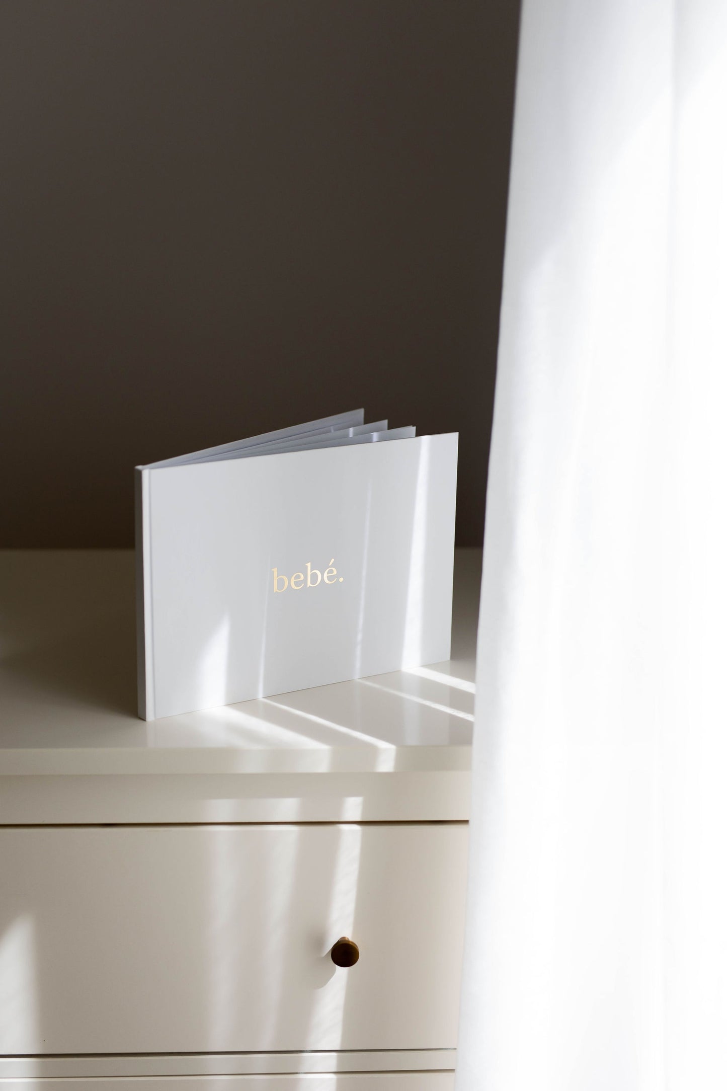 Dojenčkov album Beli