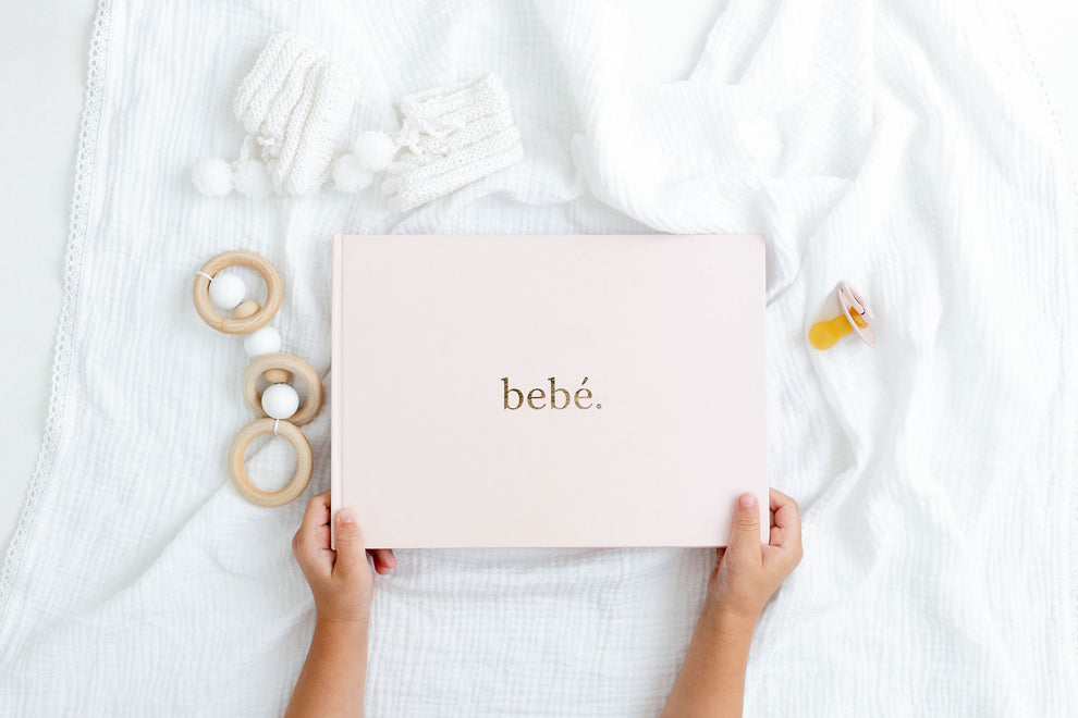 Dojenčkov album Nežno roza